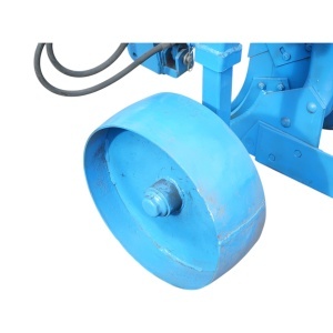 Plug agricol reversibil hidraulic tractor 15-25 CP, 1 trupita, cormane pline Konig Traktoren - Img 6