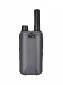 Statie radio portabila PNI PoC 1380S, GSM 4G LTE, Linux OS, ecran color 1.44 inch, acumulator Li-Ion 4000 mAh - Img 2