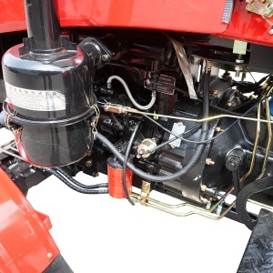Tractor 25HP 4x4 rosu cu semicabina seria 244 - Img 7