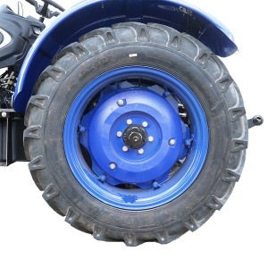 Tractor KONIG 604, 4x4, 60HP cu parasolar, roti 8.3-16/12.4-28 - Img 7