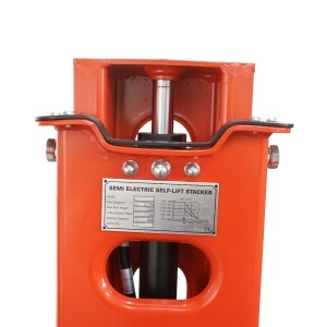 Transpalet semi-electric 500kg cu autoincarcare, baterie Li-ion 12V, 33Ah, inaltime ridicare 1300mm - Img 11