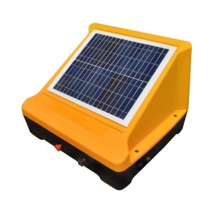 Aparat generator impulsuri pentru gard electric 12V, 4 Joule, 40km cu panou solar 20W si baterie 12V/12Ah Breckner Germany - Img 2