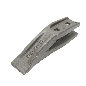 Dinte cupa central buldoexcavator Terex, Massey Ferguson cod OEM 1462201M2 - Img 1