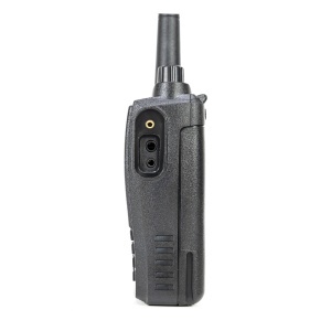 Kit 4 statii radio portabile PNI PMR R18, 446MHz, 0.5W, 128 canale, 16 PMR si tonuri 50 CTCSS si 104 DCS, Radio FM, programabila, Waterproof IP67 - Img 6