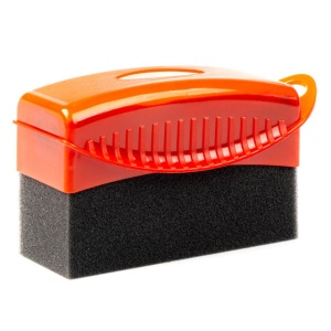 Burete aplicator anvelope in cutie de plastic