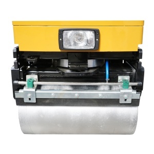 Cilindru compactor 800kg, cu tambur 2x635mm, motor 9CP diesel CF178, pornire electrica sau manuala - Img 5