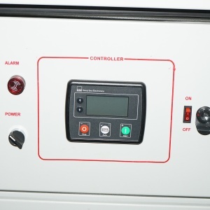 Generator electric trifazat 55KVA, 230/400V cu motor diesel Ricardo N4105ZDS-56KW si ATS 100A - Img 7