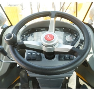 Incarcator frontal WOLA 1.2T 42KW, 56CP, cupa 0.6m3 - Img 14