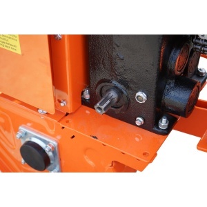 Masina de recoltat porumb pe 1 rand, motor diesel 9CP, 4 timpi, 438cc, autopropulsata, pornire electrica, 12 cutite - Img 14