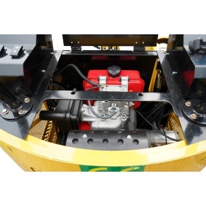 Mini excavator 1.2T pe senile cu semicabina, motor diesel 10CP, 499cc, adancime sapare 1750mm, 3 cupe incluse 270/390/560mm - Img 12