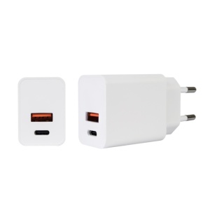 Pachet lanterna dubla PNI Adventure F200 din aluminiu cu LED, acumulator 4000mAh, 3 LED-uri cu deschidere mare si unul cu focus si alimentator PNI CHG300 cu port USB C, QC3.0, PD3.0, PPS si port USB-A - Img 5
