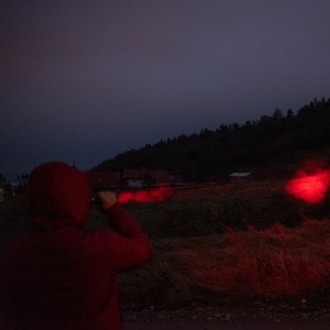 Pachet Lanterna PNI Adventure F300 cu LED in 3 culori, alb, rosu, verde, max. 10W, IPX6 + Sticky Pad Drapel - Img 17