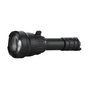 Lanterna PNI Adventure F300 cu 3 culori lumina alb, rosu, verde, distanta 650m si 620lm