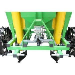 Masina de plantat cartofi pe 2 randuri cu fertilizare, buncar 180kg model Polonia - Img 7