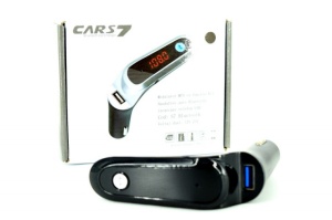 Modulator MP3 cu functie Kit Handsfree auto Bluetooth cu incarcare telefon USB 12V