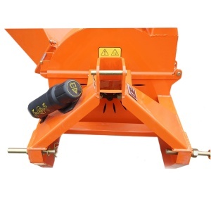 Tocator crengi cu angrenare priza putere tractor PTO, putere necesara 18-50CP, grosime maxima 100mm, buncar 400x420x600mm - Img 24