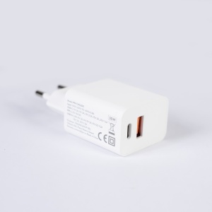 Lanterna PNI Adventure F750 Green Light, aluminiu, LED 10W, 500 lm, pana la 850 m, 4000mAh, IP44, 4000mAh inclus, cu alimentator PNI CHG300 inclus - Img 5