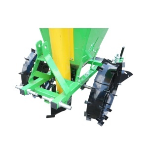 Masina de plantat cartofi pe 1 rand cu buncar 90kg model Polonia - Img 7