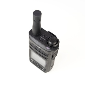 Statie radio portabila PNI PoC 1800, GSM 4G LTE, Wi-Fi 2.4GHz, Android OS, ecran color 1.77 inch, acumulator Li-Ion 4400 mAh, IP54