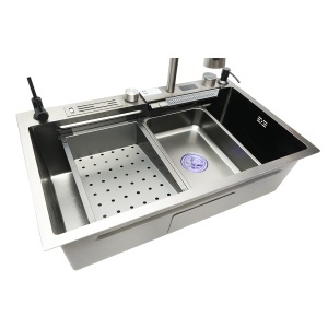 Chiuveta bucatarie multifunctionala din otel inoxidabil cu doua baterii, afisaj digital temperatura, functie cascada, dozator sapun, scurgator, tava, tocator si accesorii scurgere incluse, dimensiune 75x46x23.5cm - Img 6
