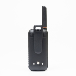 Kit 6 statii radio portabile PNI PMR R80 PRO 0.5W, 16 canale, Waterproof IP67, cu lanterna LED, buton SOS, VOX, USB-C - Img 9