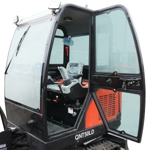 Mini excavator 1.8T cu cabina, motor diesel 25CP, rotire 360 grade, adancime sapare 2300mm, capacitate ridicare 350Kg, 2 cupe incluse 420/985mm THOR - Img 7