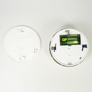 Senzor de fum PNI A443W cu Wi-Fi, control din aplicatia Tuya Smart, alimentare baterie 9V, 85dB, alarma sonora si vizuala, alarma silentioasa - Img 2