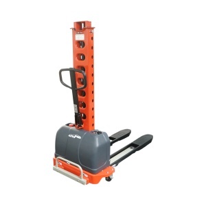 Transpalet semi-electric 500kg cu autoincarcare, baterie Li-ion 12V, 33Ah, inaltime ridicare 1300mm - Img 6