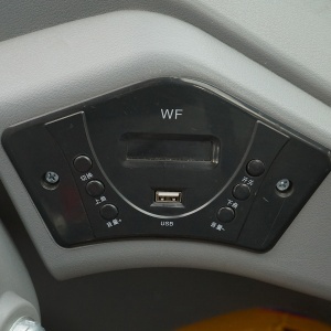 Incarcator frontal WOLA 2.3T, 4x4, motor diesel 78CP, cupa frontala 1.1m3, furci paleti 1060x100mm Breckner Germany - Img 19