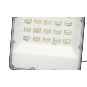 Proiector LED 200W, 6500K cu panou solar bifacial 20W, baterie LiFePO4 10000mAh si telecomanda IP66 Breckner Germany - Img 9