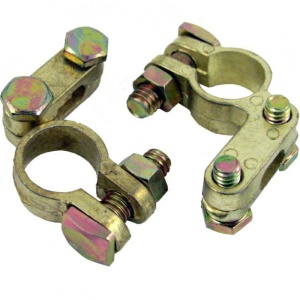 Set borne acumulator pentru autoturisme