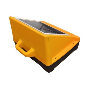 Aparat generator impulsuri pentru gard electric 12V, 4 Joule, 40km cu panou solar 20W si baterie 12V/12Ah Breckner Germany - Img 4