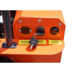 Masina de tuns iarba cu telecomanda pe senile, motor diesel 12.5CP, 499cc, latime de taiere 1000mm THOR - Img 17