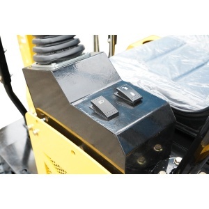 Mini excavator 1.2T pe senile cu semicabina, motor diesel 10CP, 499cc, adancime sapare 1750mm, 3 cupe incluse 270/390/560mm - Img 17