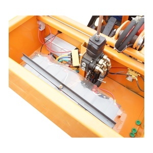 Mini incarcator frontal electric cu 3 roti, 2 motoare 1800W/1300W, baterie 48V/52Ah, capacitate ridicare 200kg, cupa 900x450x370mm - Img 16