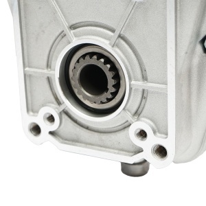 Multiplicator de turatii din aluminiu tata KM7001 profil arbore standard tractoare Z=6 1 3/8 DIN 9611 - Img 7