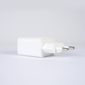 Pachet lanterna PNI Adventure F420 din aluminiu cu LED 10W, 1000lm, pana la 420m, cu 2 acumulatori inclusi, 8000 mAh tip 26650 si alimentator PNI CHG300 cu port USB C, QC3.0, PD3.0, PPS si port USB-A, - Img 8