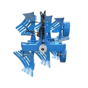 Plug agricol cu 3 trupite si cormane crestate reversibil hidraulic Konig Traktoren - Img 3