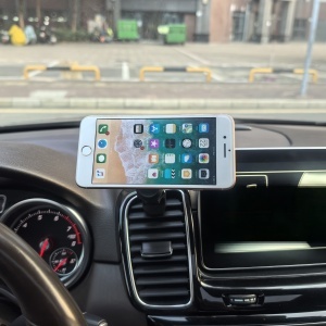 Suport magnetic Silvercloud Easy Drive 30 tip Magsafe pentru telefon mobil, fixare in grila de ventilatie - Img 7