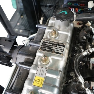 Tractor cu cabina 4x4, 60HP, roti 8.3-20/12.4-28 Konig 604 - Img 11