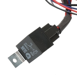 Cablaj cu buton releu si siguranta pentru proiectoare DC 12V/40A Breckner Germany - Img 3