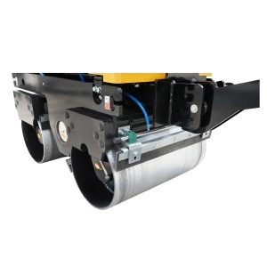 Cilindru compactor 800kg, cu tambur 2x635mm, motor 9CP diesel CF178, pornire electrica sau manuala - Img 7