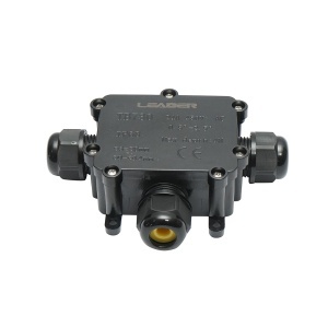 Doza etansa cu presetupe 24A 450V AC, 3 cai 3-14mm IP68 Leader