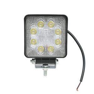 Lampa 8 LED-uri 10-60V 24W unghi radiere 30 de grade tip spot 107x107x51mm 6000K IP67 Breckner Germany