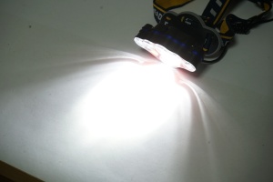 Lanterna frontala de cap cu 8 LED-uri, 3 moduri iluminare, baterie 2200mAh reincarcabila USB Crownman - Img 8