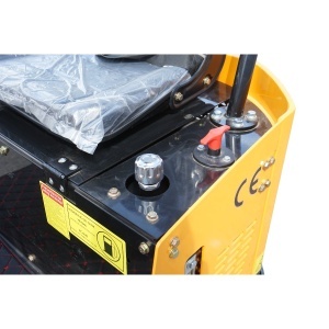 Mini excavator 1T cu semicabina, motor diesel 9.5CP, adancime sapare 1750mm, capacitate ridicare 350kg, latime cupa 380mm THOR - Img 12