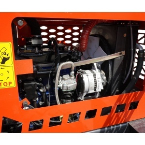 Motostivuitor 3.5T 4x4 OFF ROAD, motor diesel 50CP (37kW), inaltime ridicare 3m, roti 23.5/70-16 - Img 15
