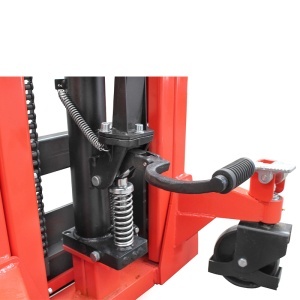 Transpalet manual 1.5T ridicare 3M lame fixe 330kg BP87 - Img 4