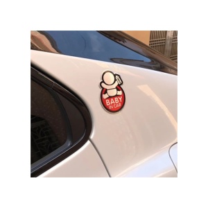 Abtibild "BABY IN CAR" fundal rosu forma in relief - Img 2