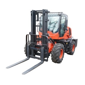 Motostivuitor 3.5T 4x4 OFF ROAD, motor diesel 57CP (42KW), inaltime ridicare 3m, roti 23.5/70-16